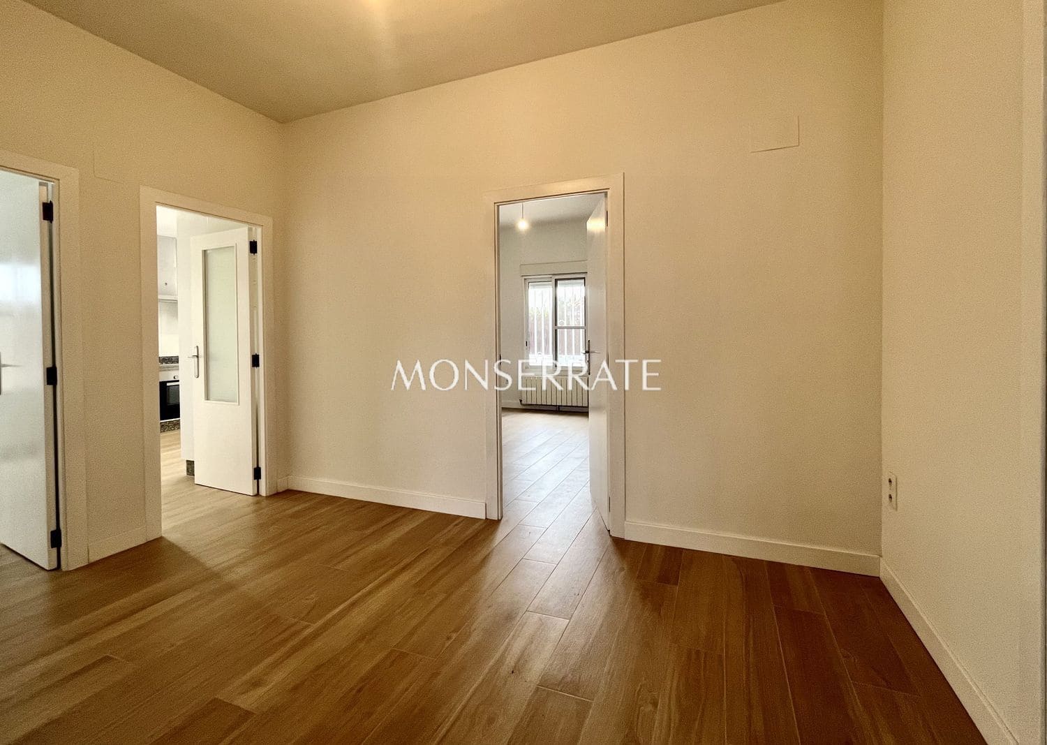 4 bedroom Villa for rent in Rocafort with pool garage - € 2,600 (Ref: 9390042)