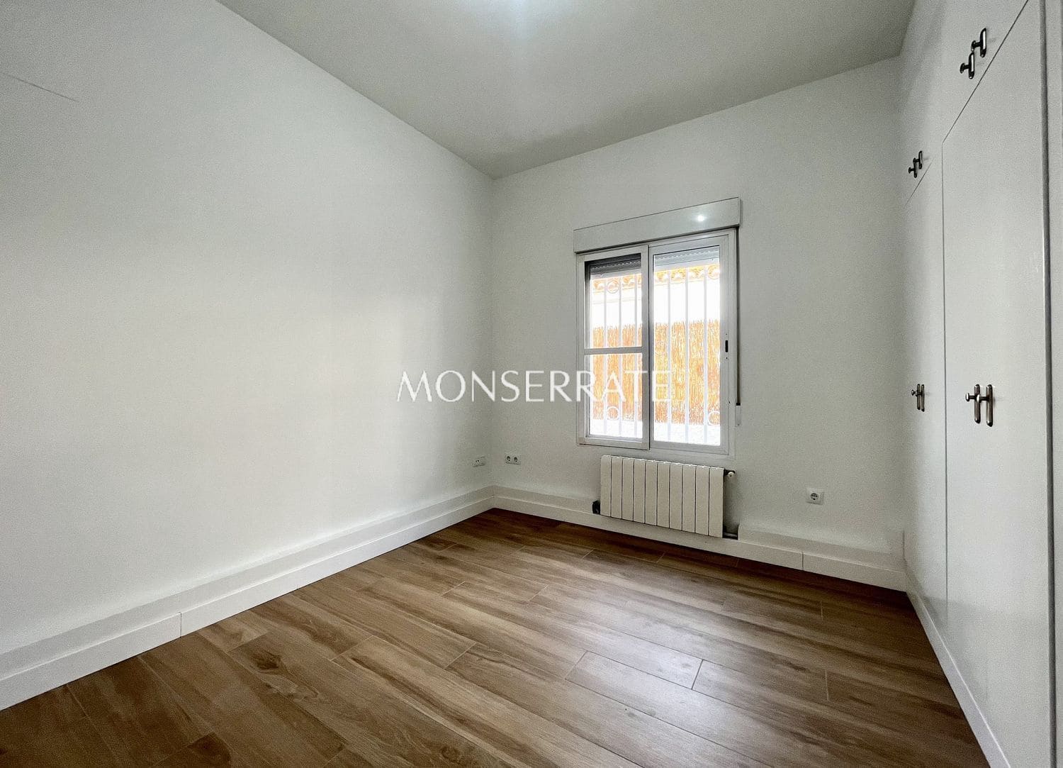 4 bedroom Villa for rent in Rocafort with pool garage - € 2,600 (Ref: 9390042)