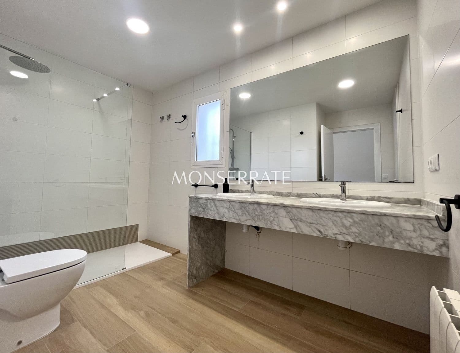 4 bedroom Villa for rent in Rocafort with pool garage - € 2,600 (Ref: 9390042)