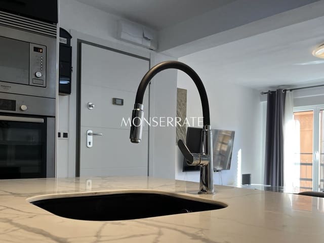 Appartement de 3 chambres à louer à El Mercat, Valence ville avec garage - 2 150 € (Ref: 9398015)