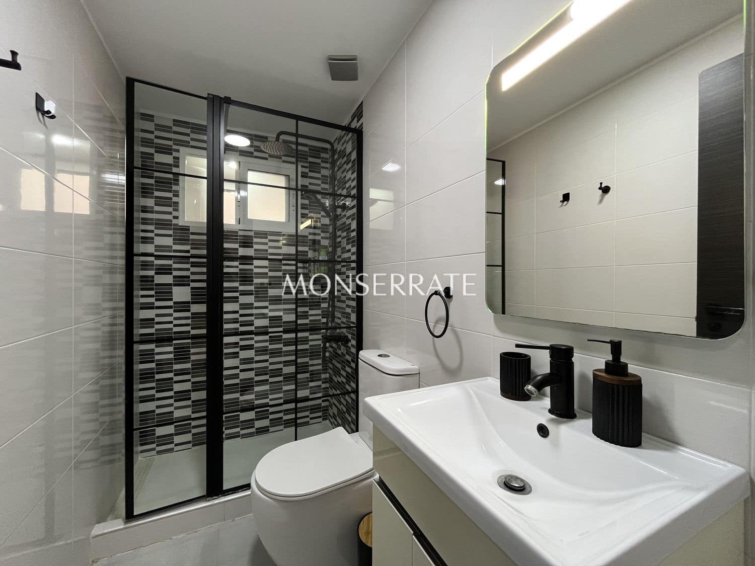 3 soveværelse Lejlighed til leje i Valencia by med garage - € 2.150 (Ref: 9398015)