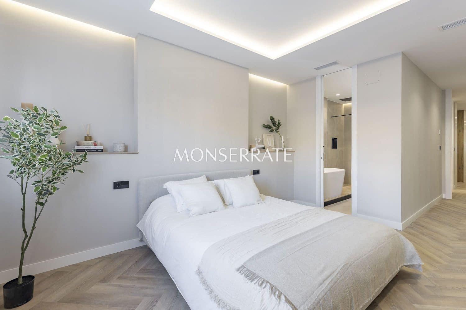 4 soveværelse Lejlighed til salg i Valencia by med garage - € 990.000 (Ref: 9419290)