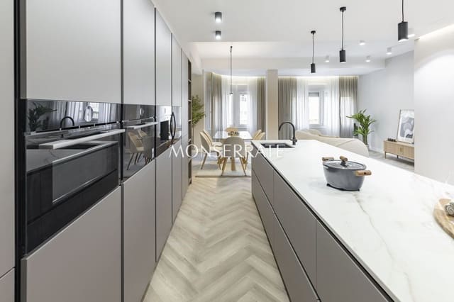 5 soveværelse Lejlighed til salg i Russafa, Valencia by med garage - € 990.000 (Ref: 9419291)