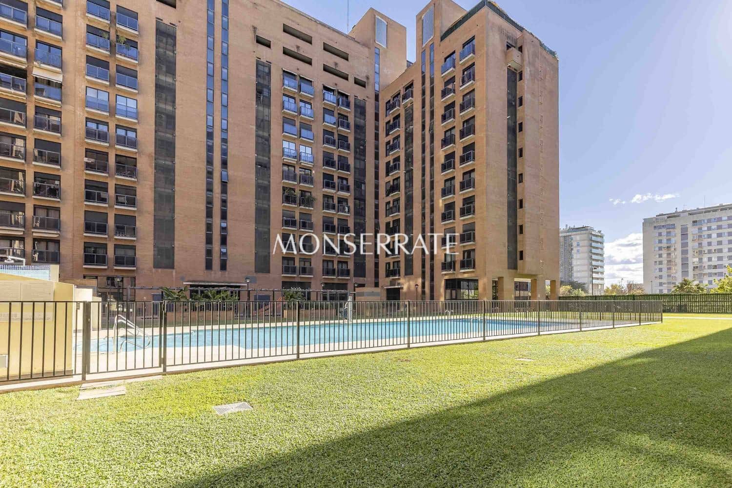 4 camera da letto Appartamento da affittare in Valencia citta con piscina garage - 2.750 € (Rif: 9429583)