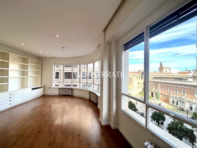 4 soveværelse Lejlighed til leje i Sant Francesc, Valencia by med garage - € 3.500 (Ref: 9441316)