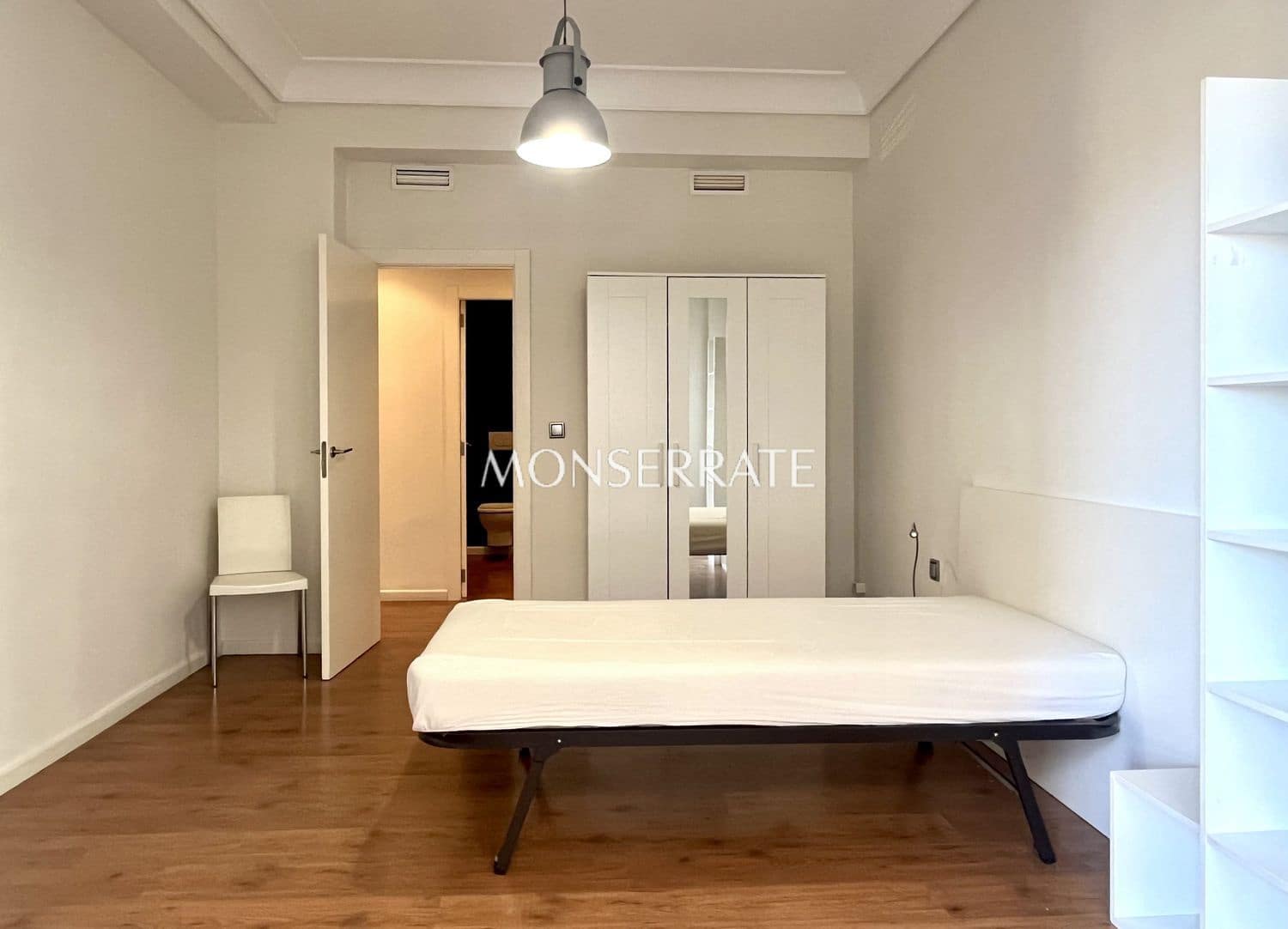 4 makuuhuone Huoneisto vuokrattavana paikassa Valencia kaupunki mukana 
autotalli - 3 500 € (Ref: 9441316)