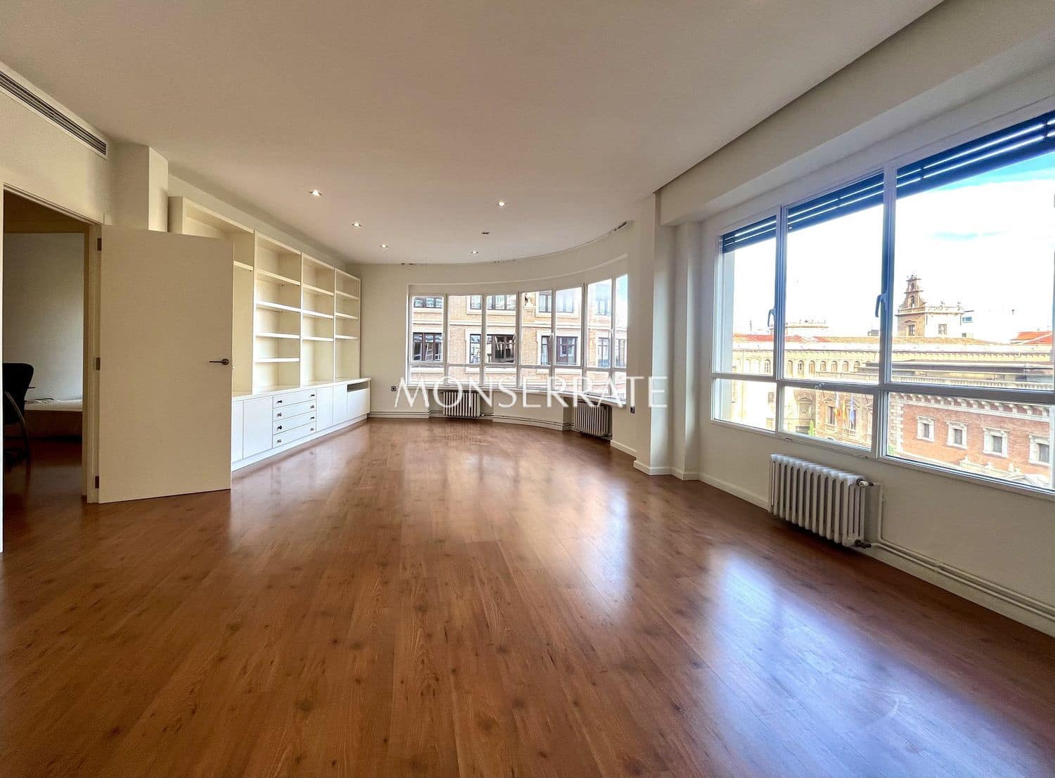 4 makuuhuone Huoneisto vuokrattavana paikassa Valencia kaupunki mukana 
autotalli - 3 500 € (Ref: 9441316)