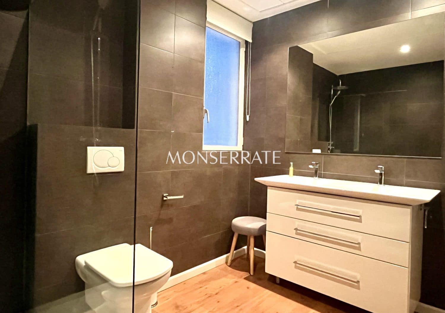 4 makuuhuone Huoneisto vuokrattavana paikassa Valencia kaupunki mukana 
autotalli - 3 500 € (Ref: 9441316)