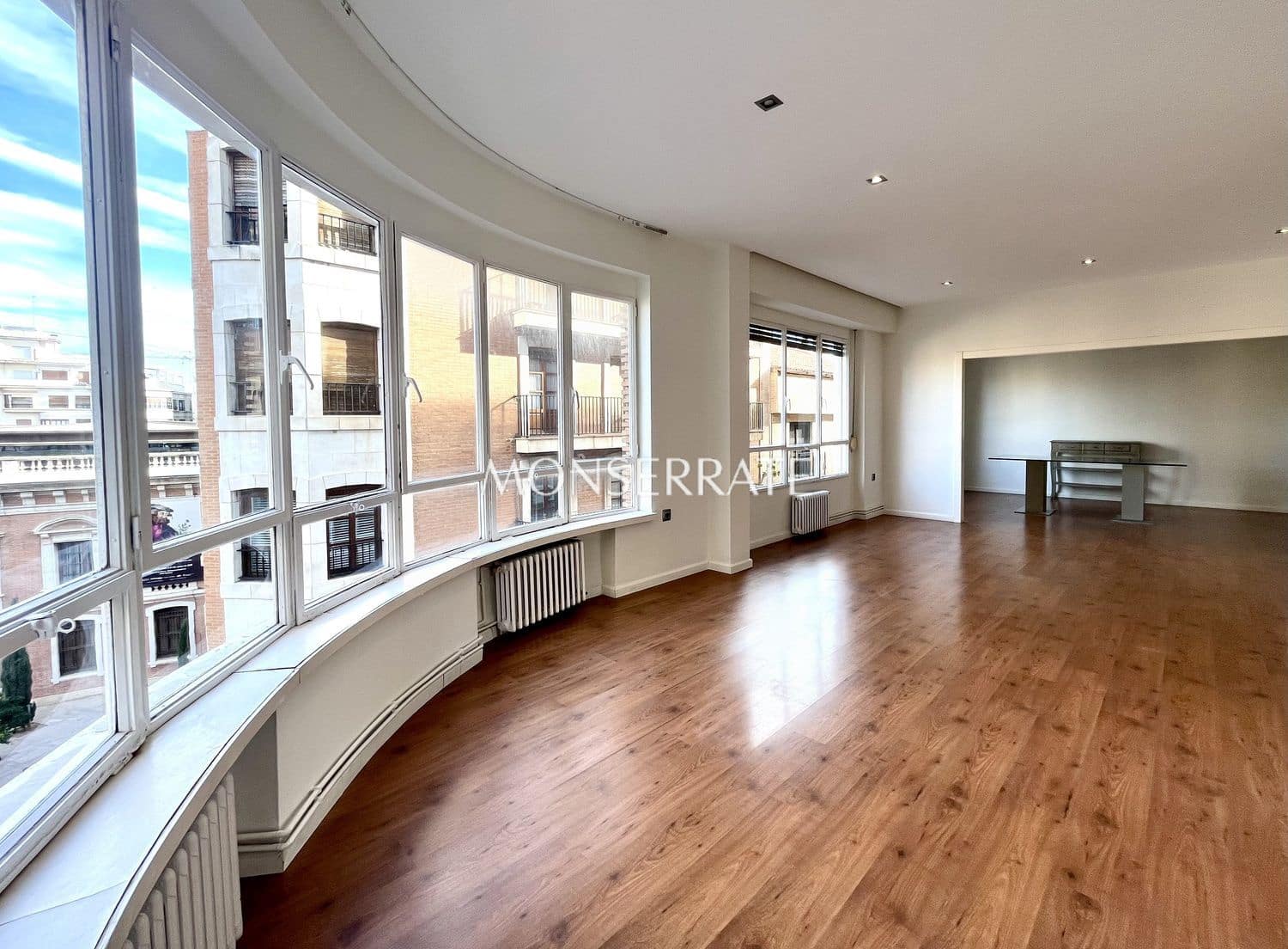 4 makuuhuone Huoneisto vuokrattavana paikassa Valencia kaupunki mukana 
autotalli - 3 500 € (Ref: 9441316)