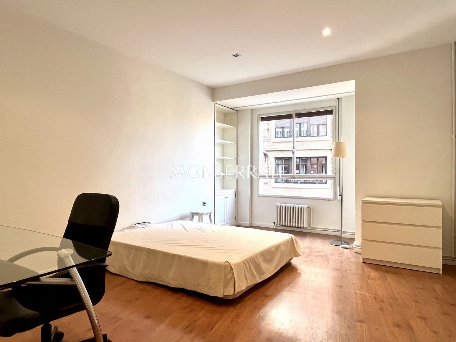 4 makuuhuone Huoneisto vuokrattavana paikassa Valencia kaupunki mukana 
autotalli - 3 500 € (Ref: 9441316)