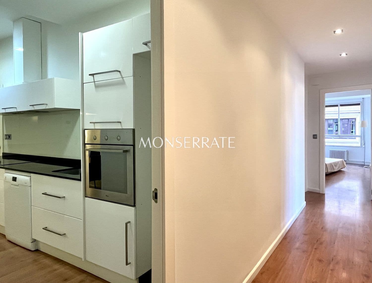 4 makuuhuone Huoneisto vuokrattavana paikassa Valencia kaupunki mukana 
autotalli - 3 500 € (Ref: 9441316)