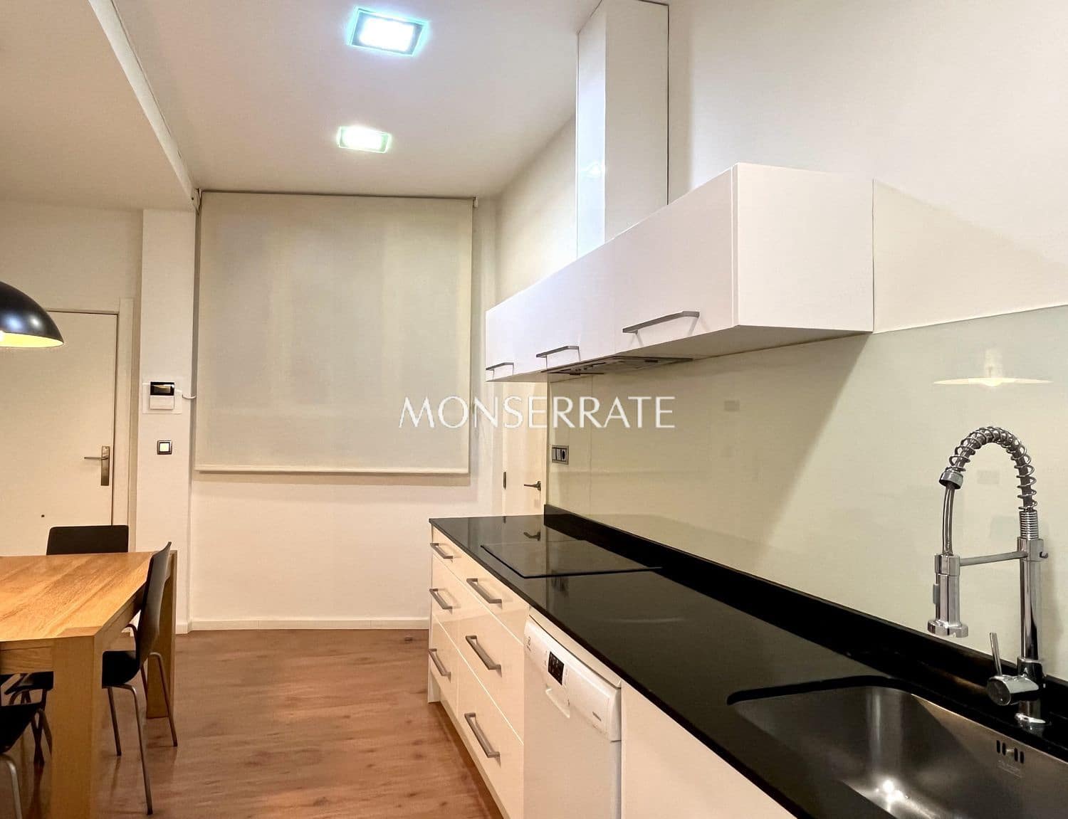 4 makuuhuone Huoneisto vuokrattavana paikassa Valencia kaupunki mukana 
autotalli - 3 500 € (Ref: 9441316)