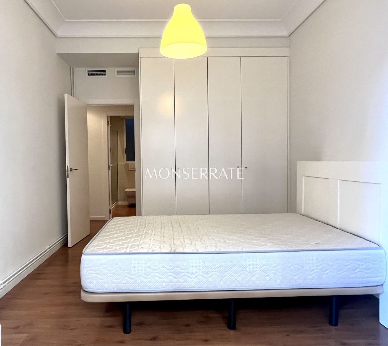 4 makuuhuone Huoneisto vuokrattavana paikassa Valencia kaupunki mukana 
autotalli - 3 500 € (Ref: 9441316)