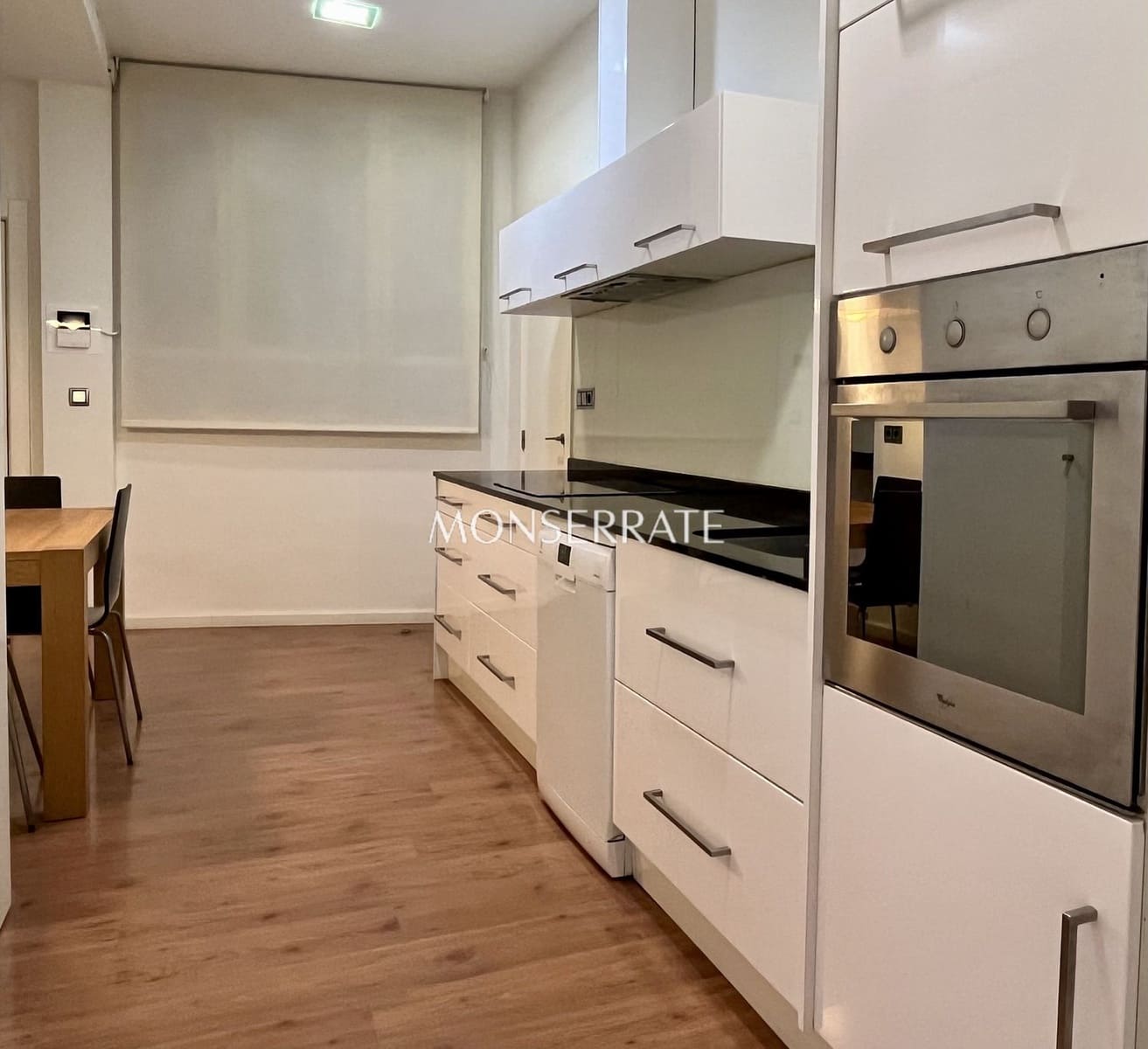 4 makuuhuone Huoneisto vuokrattavana paikassa Valencia kaupunki mukana 
autotalli - 3 500 € (Ref: 9441316)