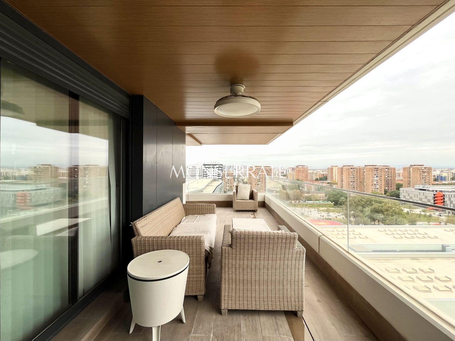 3 Zimmer Apartment zu verkaufen in Valencia Stadt mit Pool Garage - 730.000 € (Ref: 9445712)