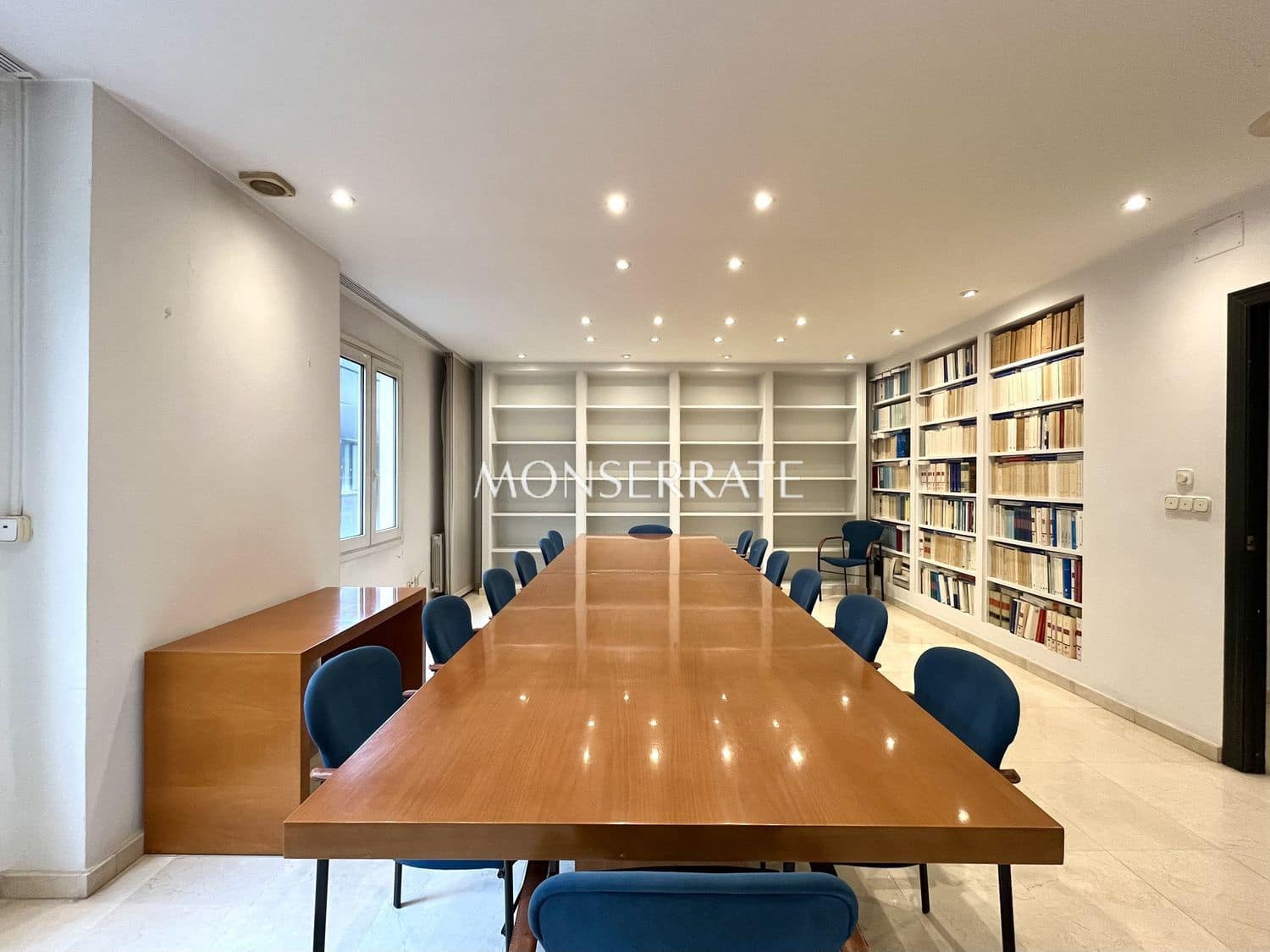 Kontor att hyra i Valencia stad - 4 500 € (Ref: 9451915)