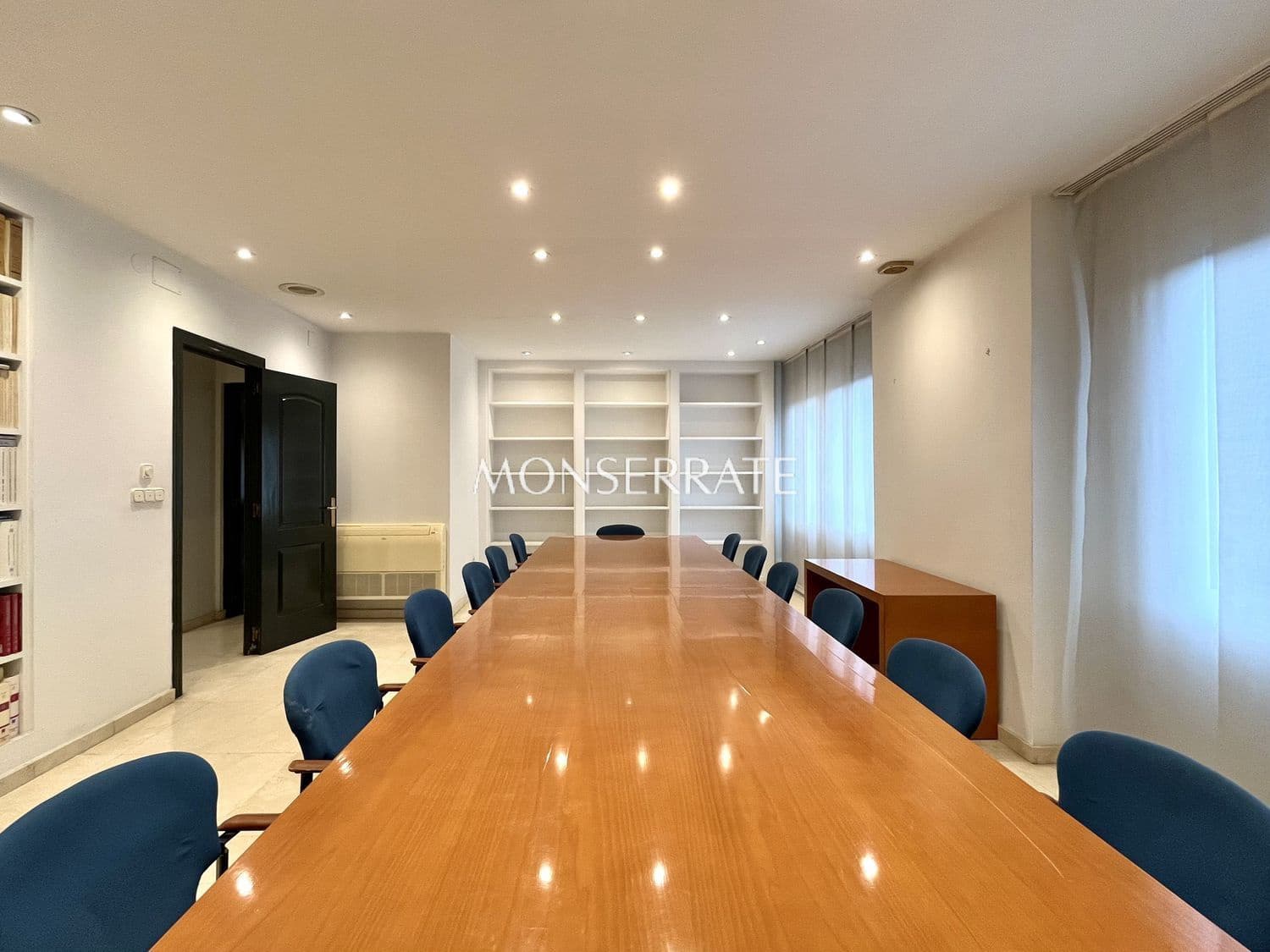 Kontor att hyra i Valencia stad - 4 500 € (Ref: 9451915)