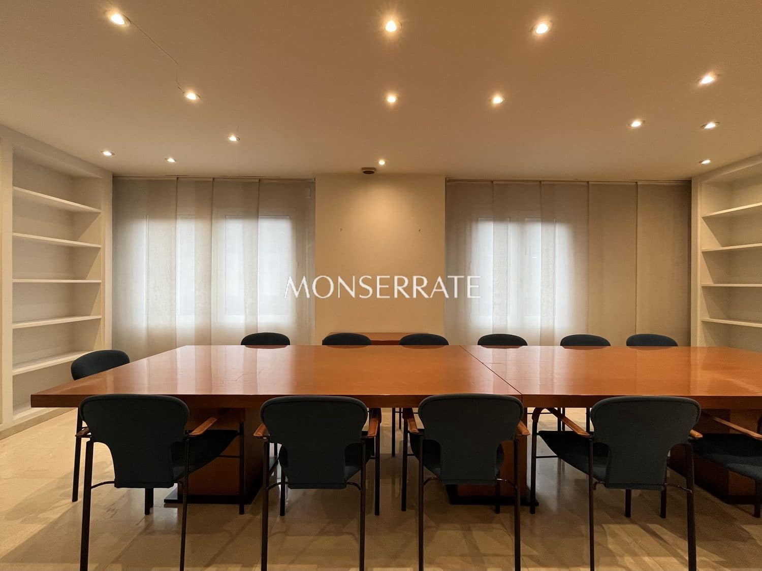 Kontor att hyra i Valencia stad - 4 500 € (Ref: 9451915)