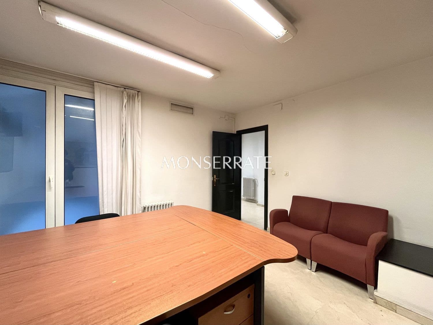 Kontor att hyra i Valencia stad - 4 500 € (Ref: 9451915)