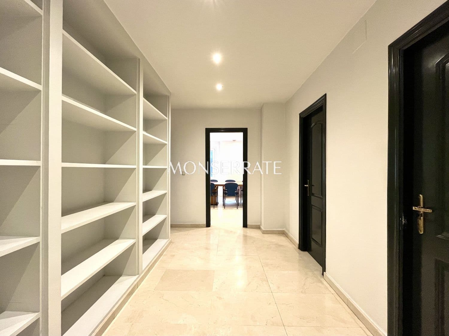 Kontor att hyra i Valencia stad - 4 500 € (Ref: 9451915)