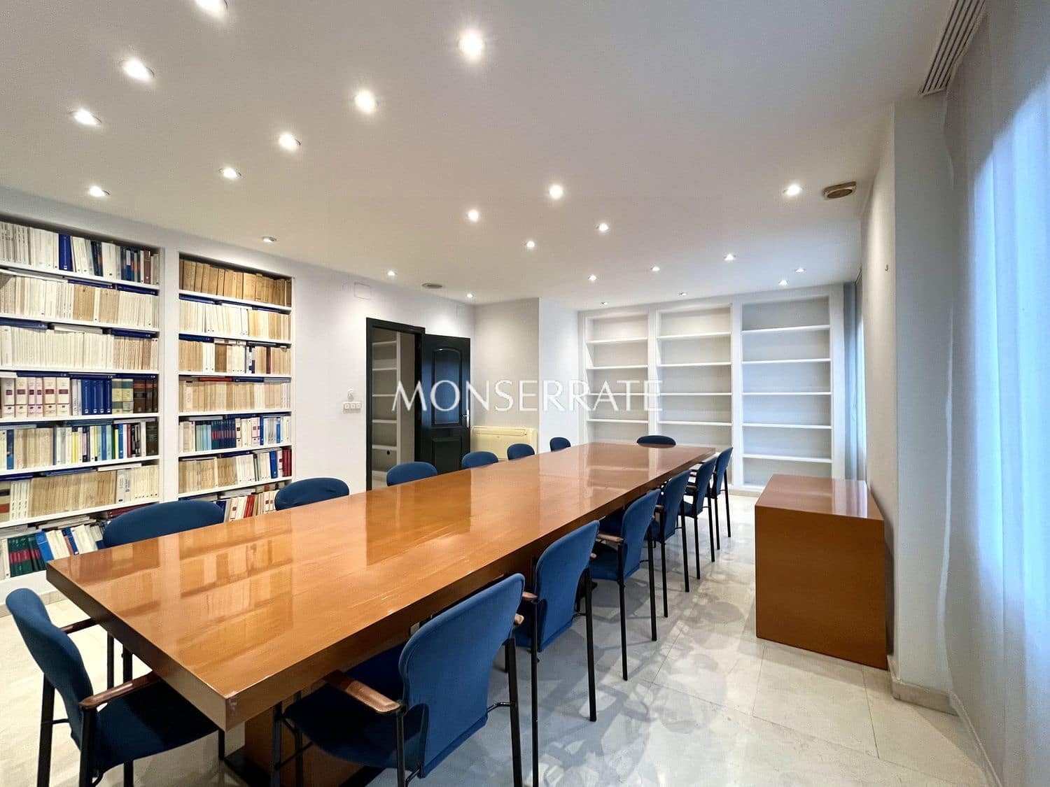 Kontor att hyra i Valencia stad - 4 500 € (Ref: 9451915)