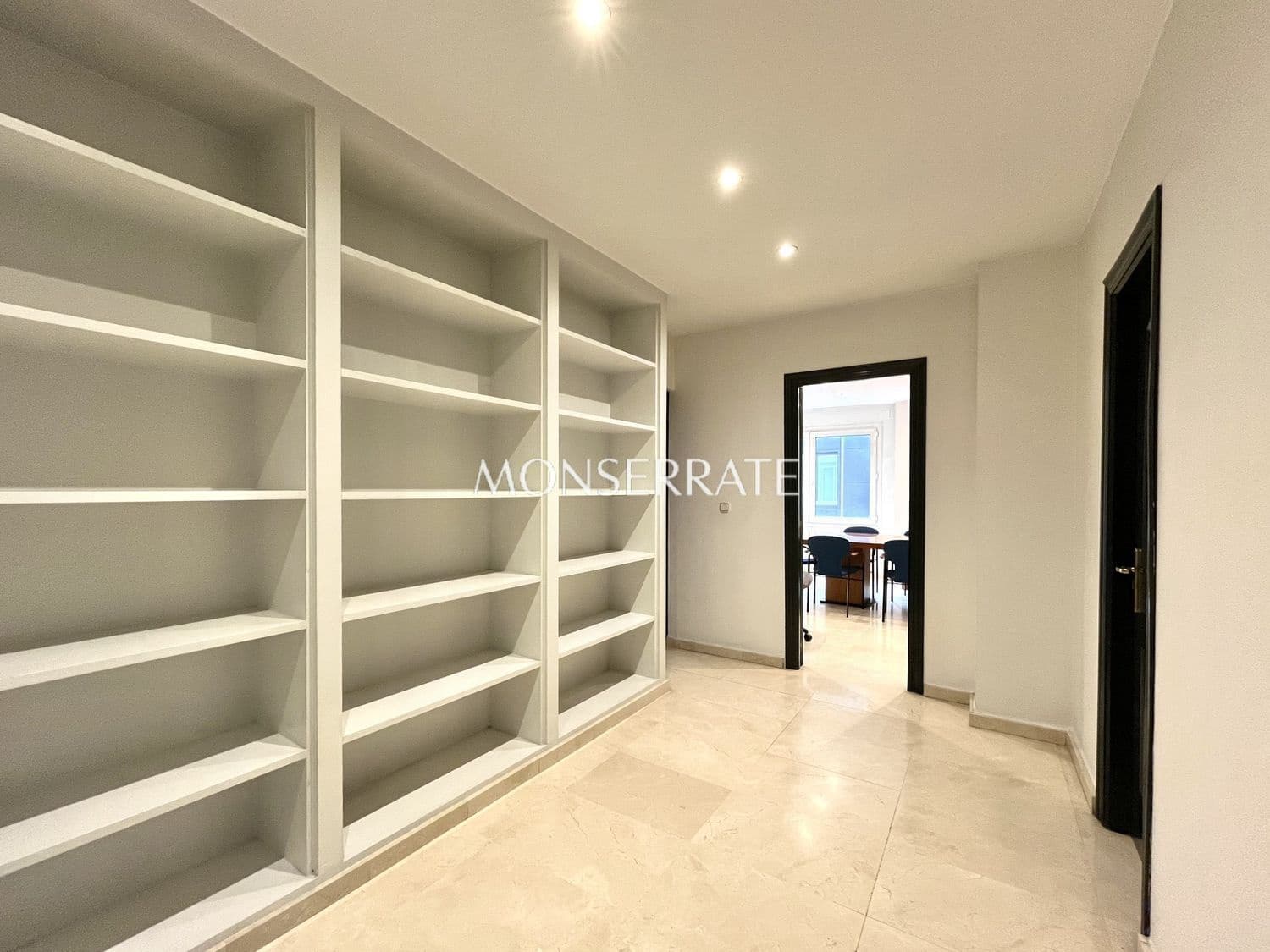 Kontor att hyra i Valencia stad - 4 500 € (Ref: 9451915)