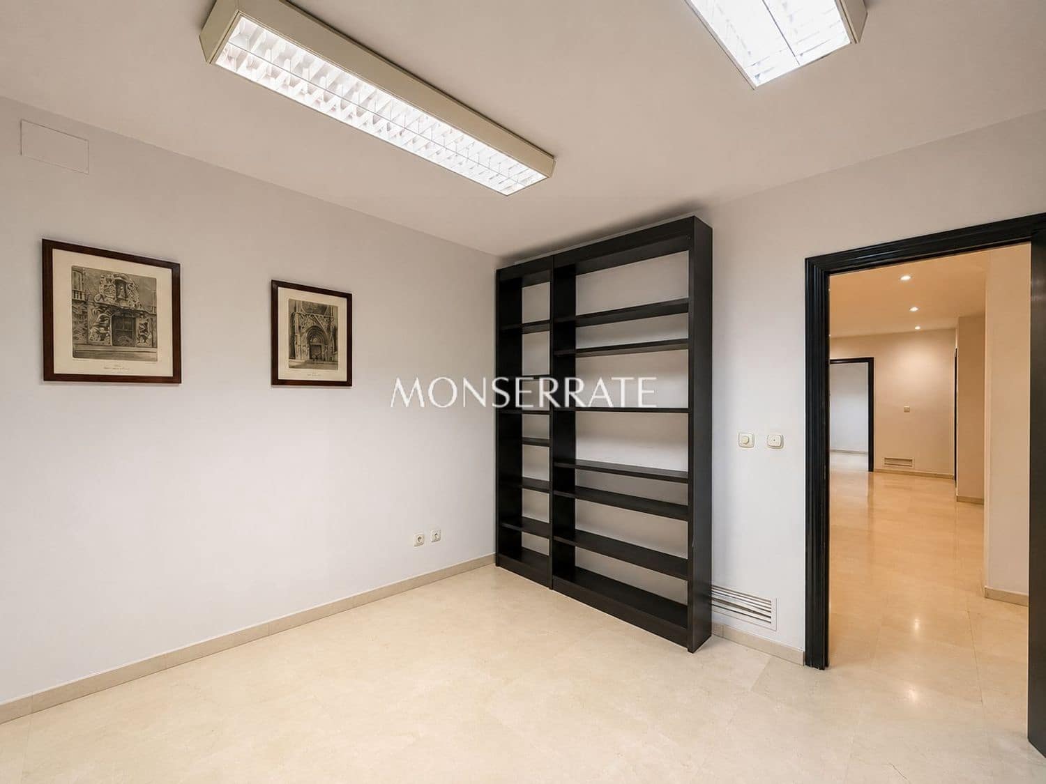 Office for rent in Valencia city - € 4,500 (Ref: 9451915)