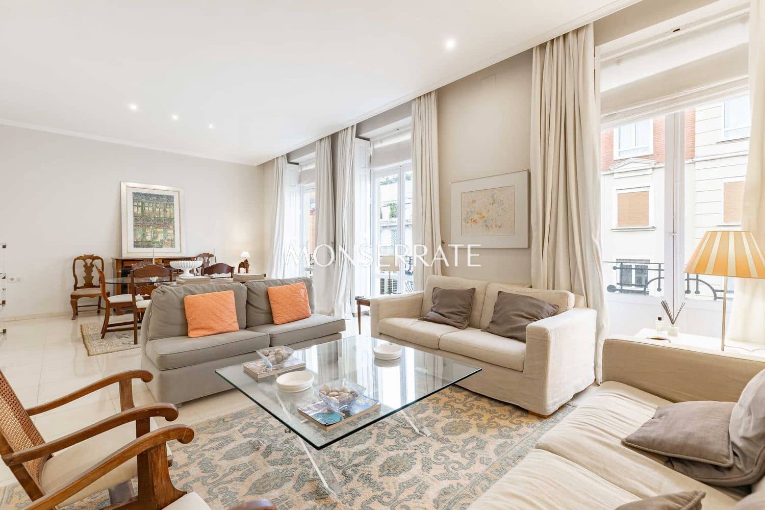 4 soveværelse Lejlighed til leje i Valencia by med garage - € 3.400 (Ref: 9465289)