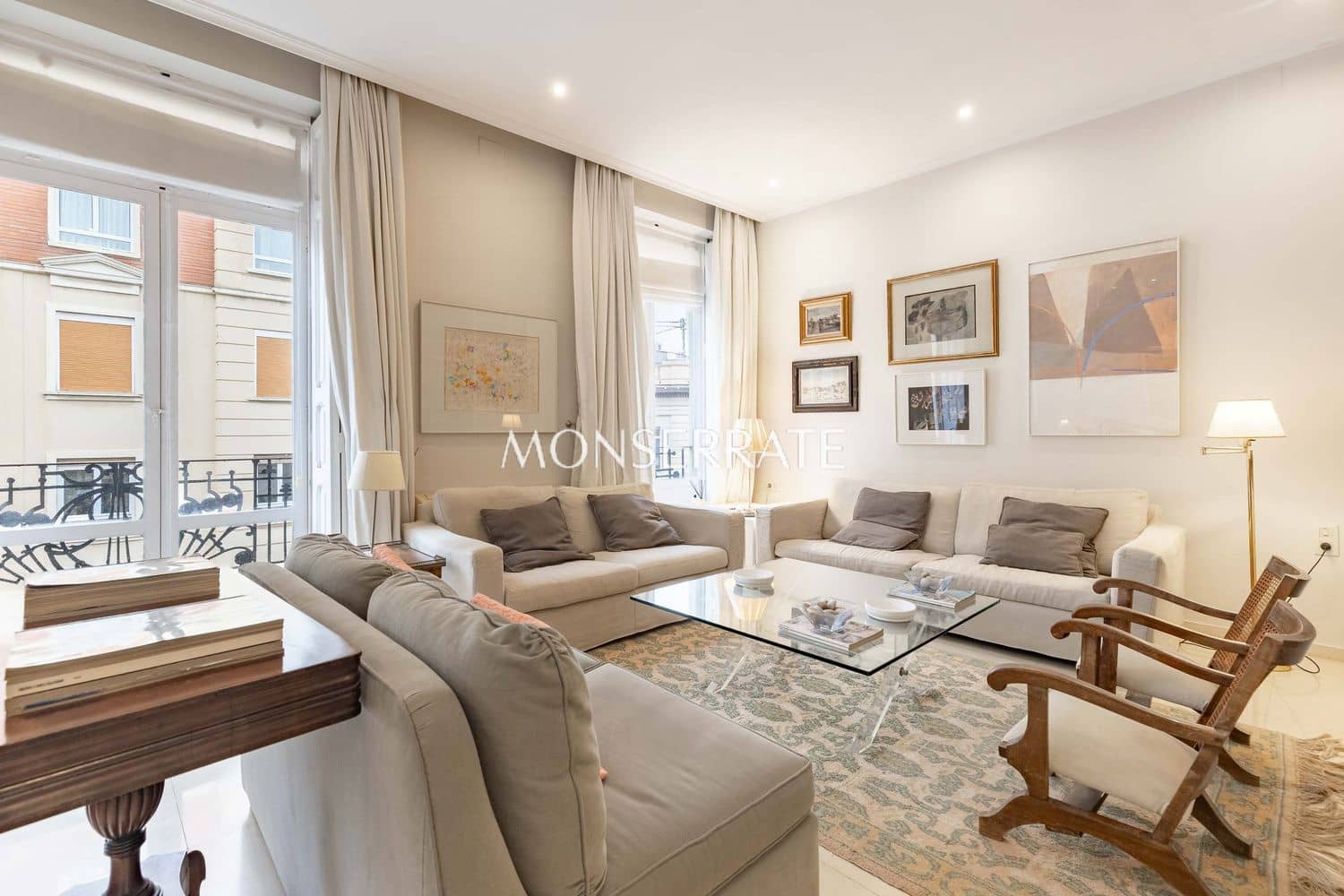 4 soveværelse Lejlighed til leje i Valencia by med garage - € 3.400 (Ref: 9465289)