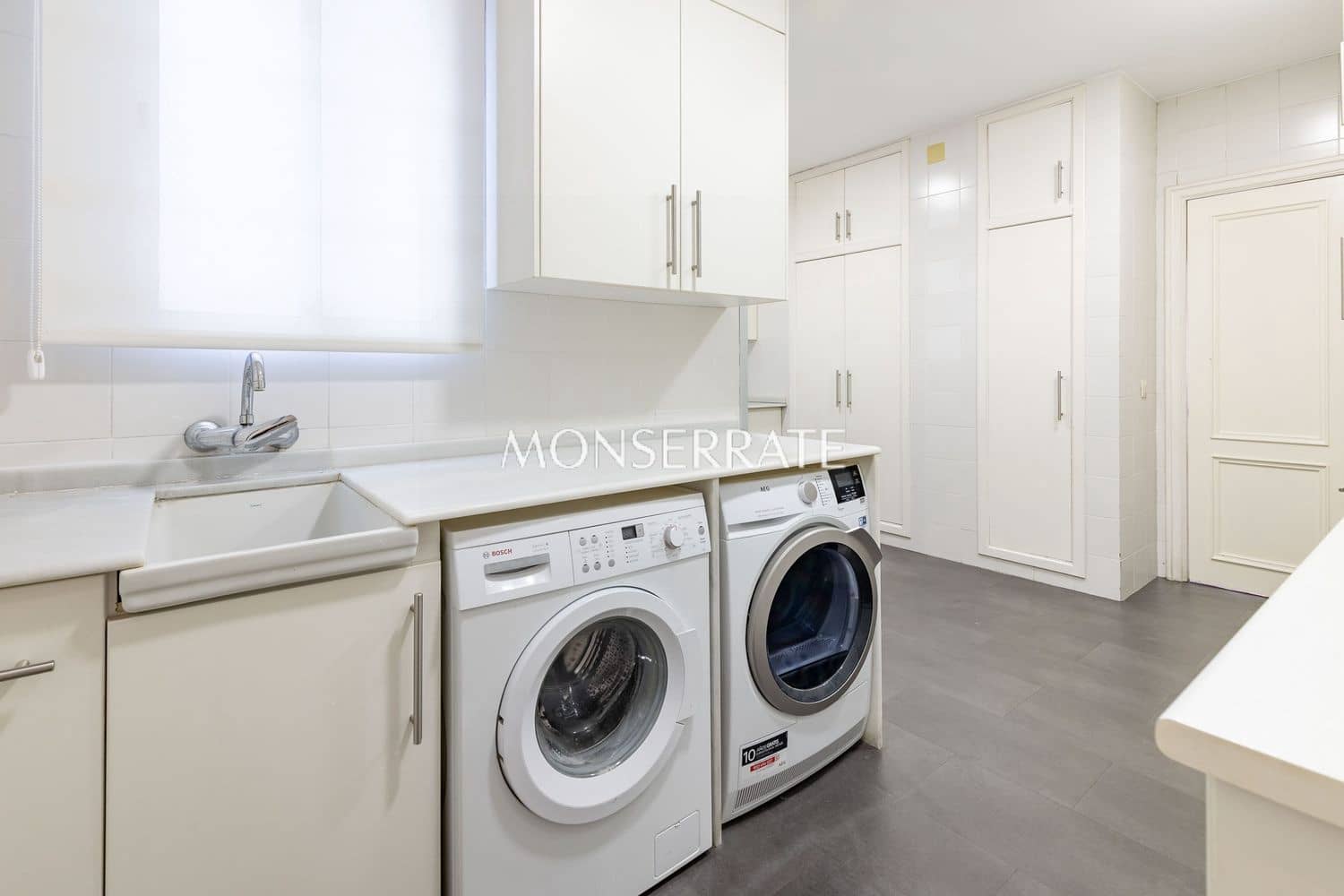 4 soveværelse Lejlighed til leje i Valencia by med garage - € 3.400 (Ref: 9465289)