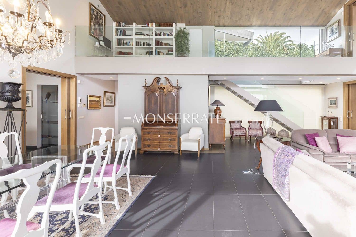 3 makuuhuone Huvila myytävänä paikassa Valencia kaupunki mukana uima-altaan 
autotalli - 2 300 000 € (Ref: 9472246)