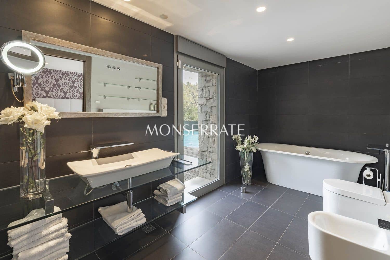 3 makuuhuone Huvila myytävänä paikassa Valencia kaupunki mukana uima-altaan 
autotalli - 2 300 000 € (Ref: 9472246)