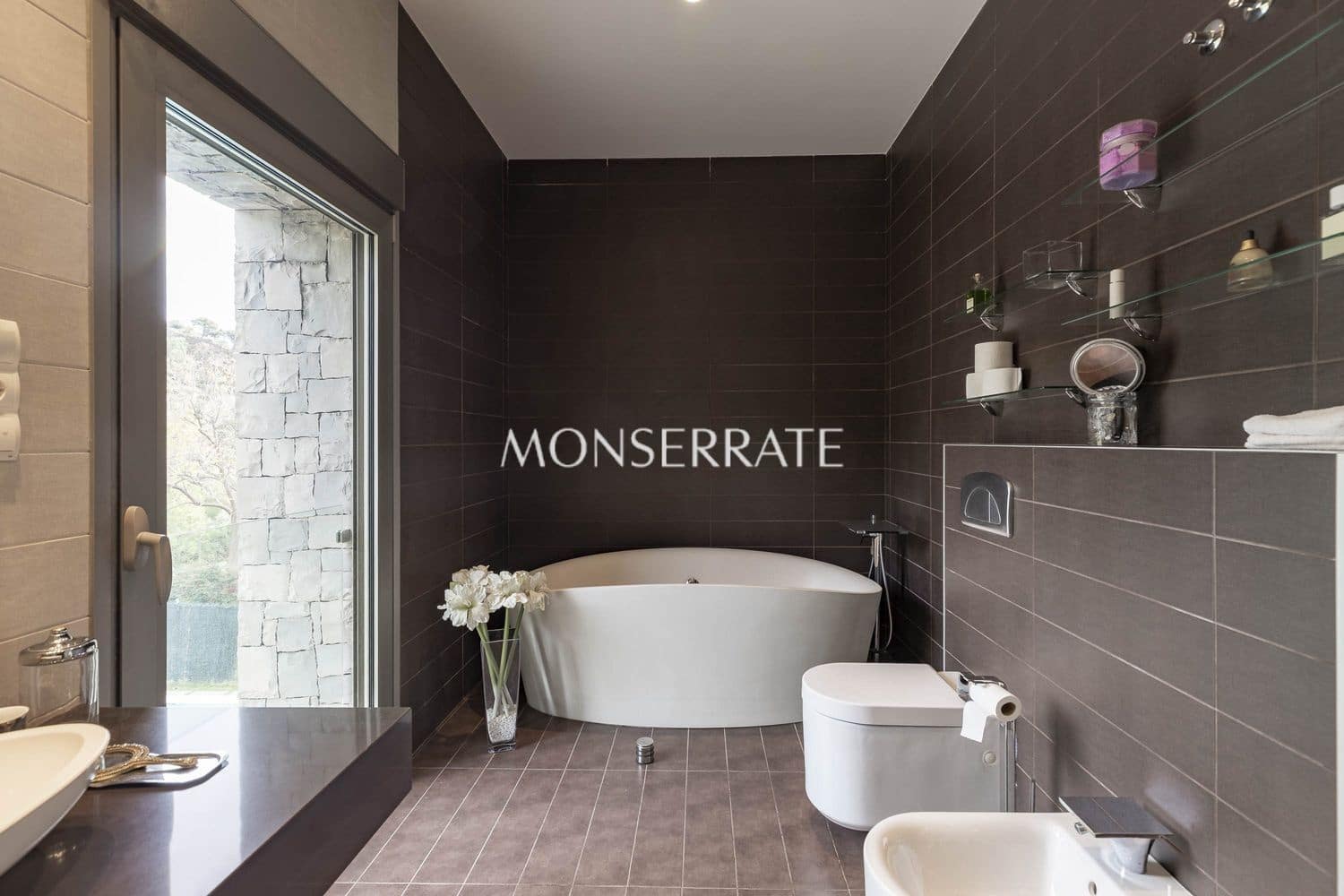 3 makuuhuone Huvila myytävänä paikassa Valencia kaupunki mukana uima-altaan 
autotalli - 2 300 000 € (Ref: 9472246)