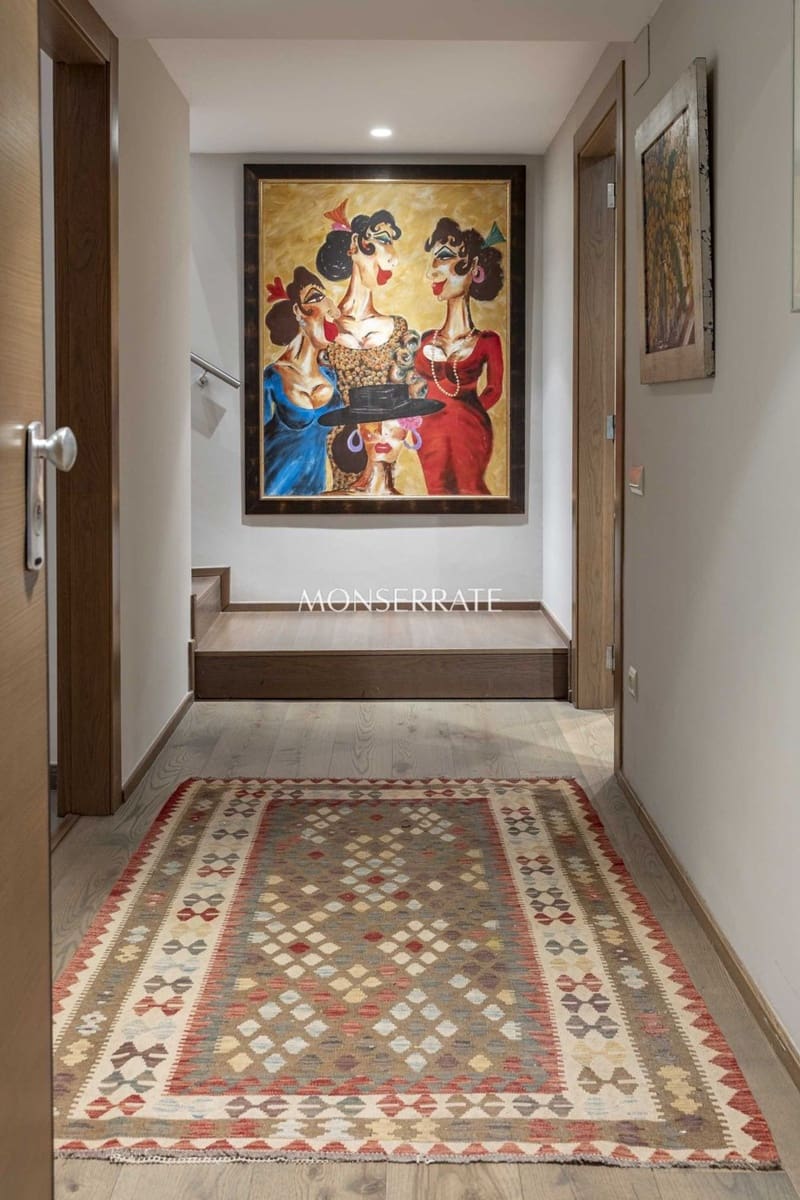 3 makuuhuone Huvila myytävänä paikassa Valencia kaupunki mukana uima-altaan 
autotalli - 2 300 000 € (Ref: 9472246)