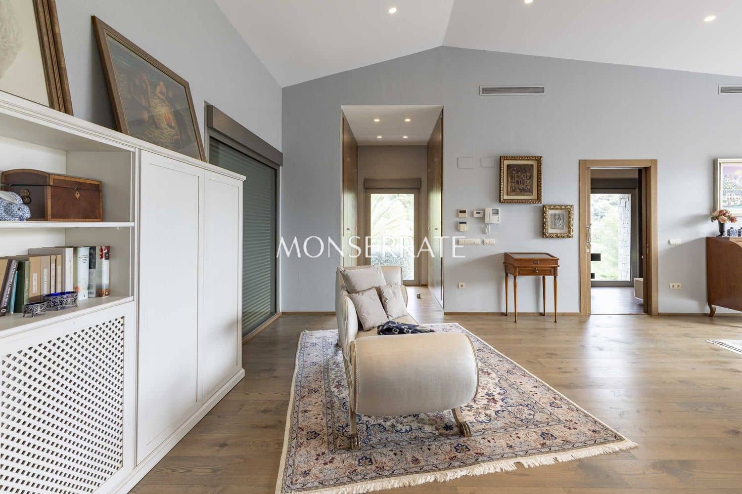 3 makuuhuone Huvila myytävänä paikassa Valencia kaupunki mukana uima-altaan 
autotalli - 2 300 000 € (Ref: 9472246)