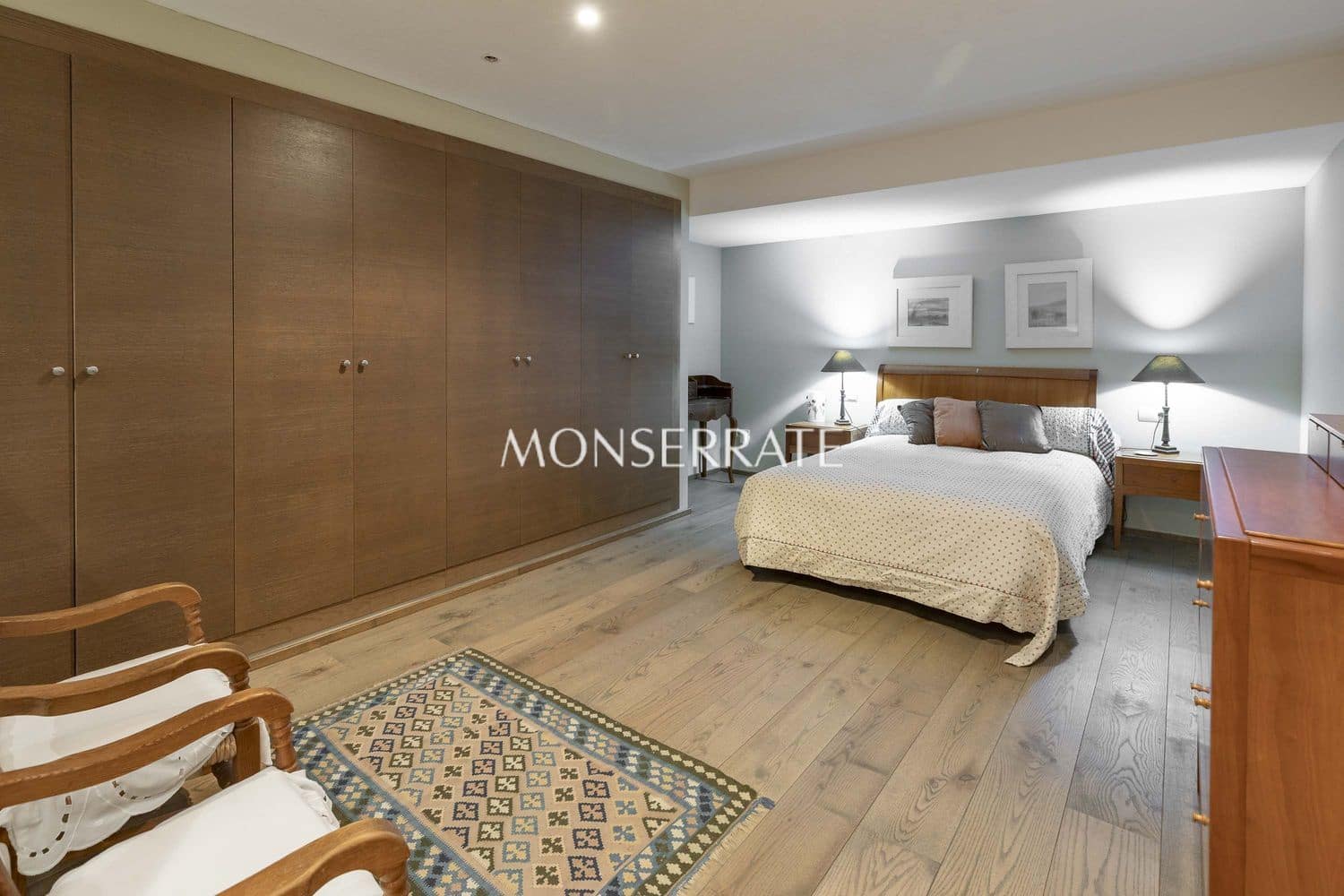 3 makuuhuone Huvila myytävänä paikassa Valencia kaupunki mukana uima-altaan 
autotalli - 2 300 000 € (Ref: 9472246)