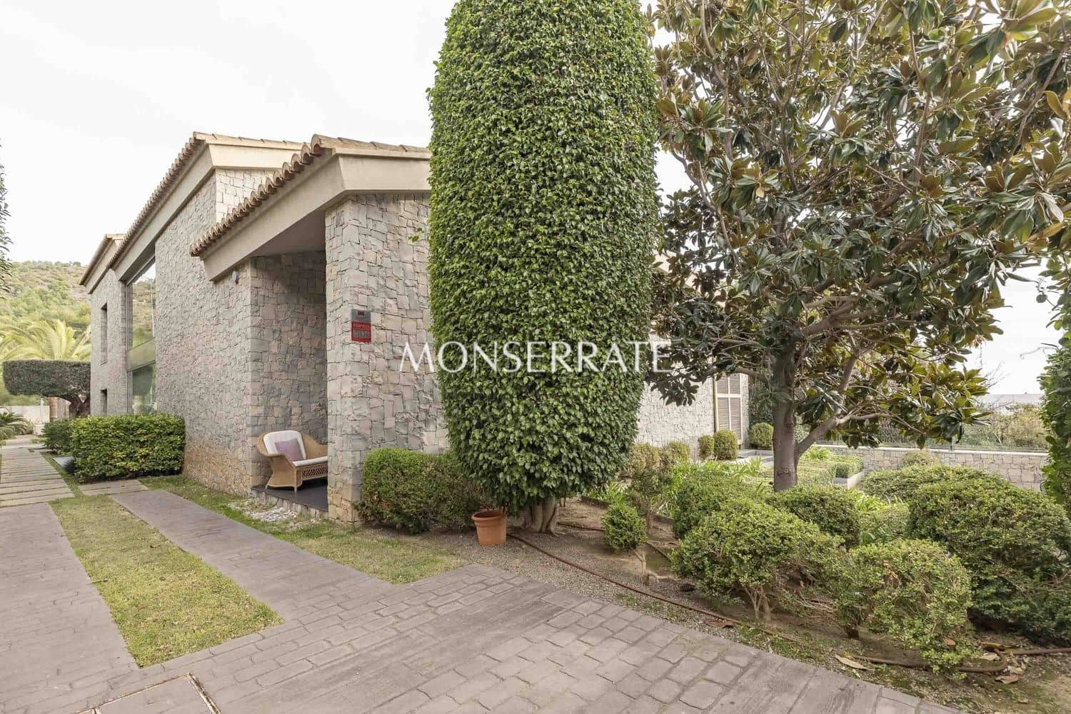 3 makuuhuone Huvila myytävänä paikassa Valencia kaupunki mukana uima-altaan 
autotalli - 2 300 000 € (Ref: 9472246)