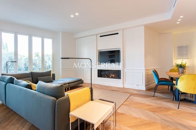 3 soveværelse Lejlighed til leje i La Roqueta, Valencia by med garage - € 3.000 (Ref: 9483823)