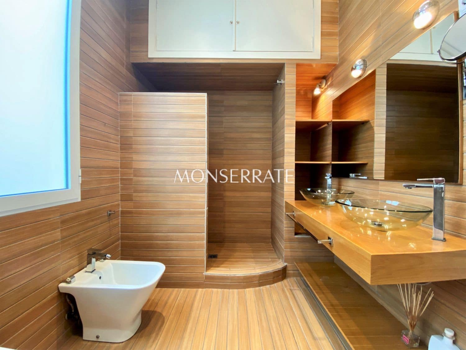 3 bedroom Apartment for rent in Valencia city with garage - € 2,100 (Ref: 9491038)