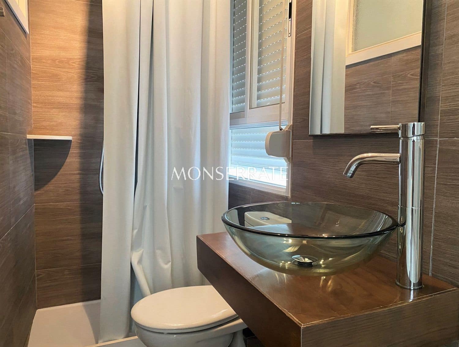 3 bedroom Apartment for rent in Valencia city with garage - € 2,100 (Ref: 9491038)