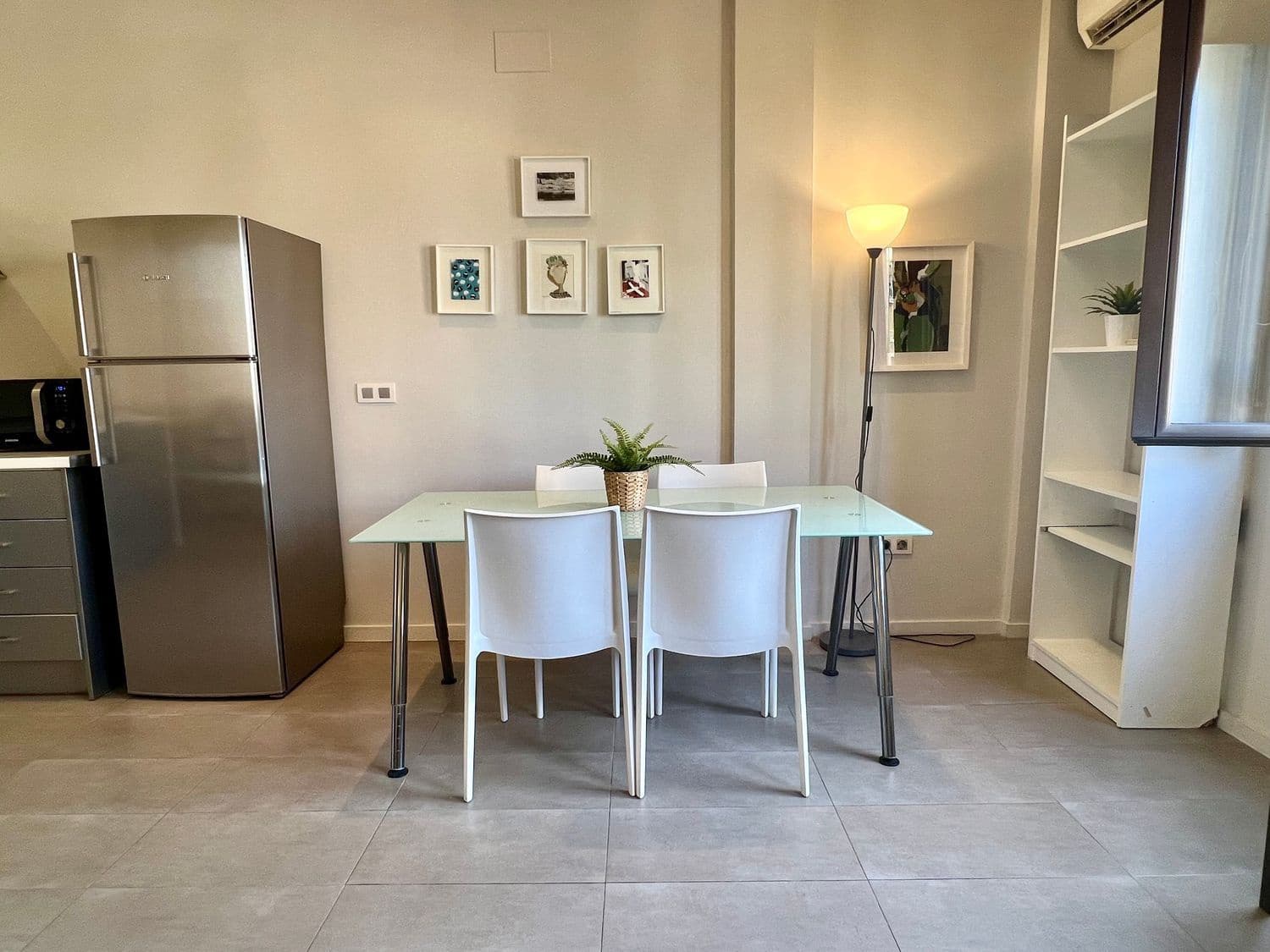 1 bedroom Apartment for rent in Valencia city with garage - € 1,500 (Ref: 9503777)
