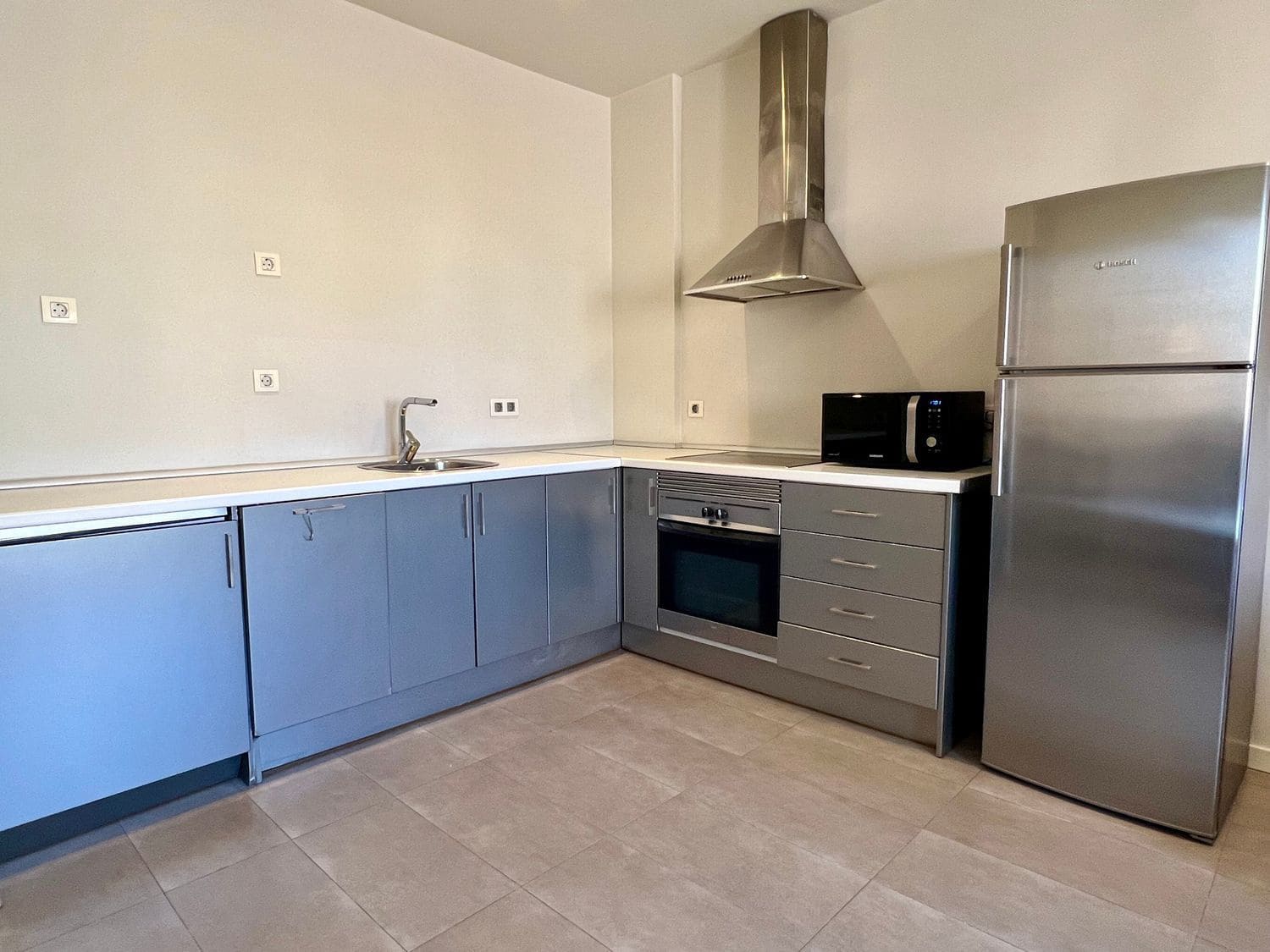 1 bedroom Apartment for rent in Valencia city with garage - € 1,500 (Ref: 9503777)