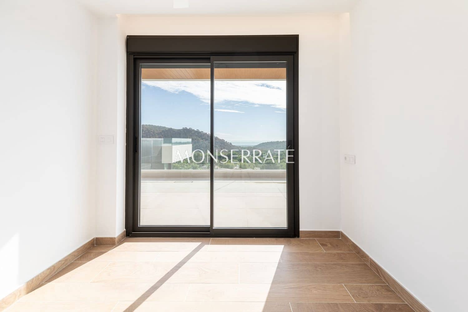 4 sypialnia Apartament na sprzedaż w Sagunto / Sagunt z basenem garażem - 1 400 000 € (Ref: 9508442)