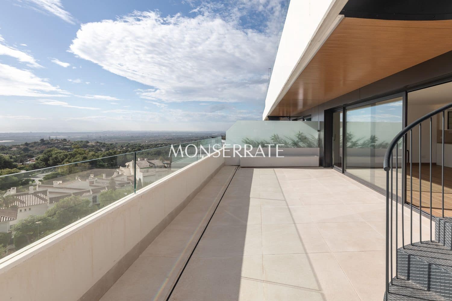 4 sypialnia Apartament na sprzedaż w Sagunto / Sagunt z basenem garażem - 1 400 000 € (Ref: 9508442)