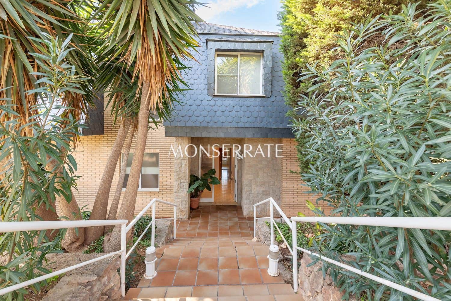 5 soverom Villa til salgs i Pucol med svømmebasseng garasje - € 1 800 000 (Ref: 9564235)