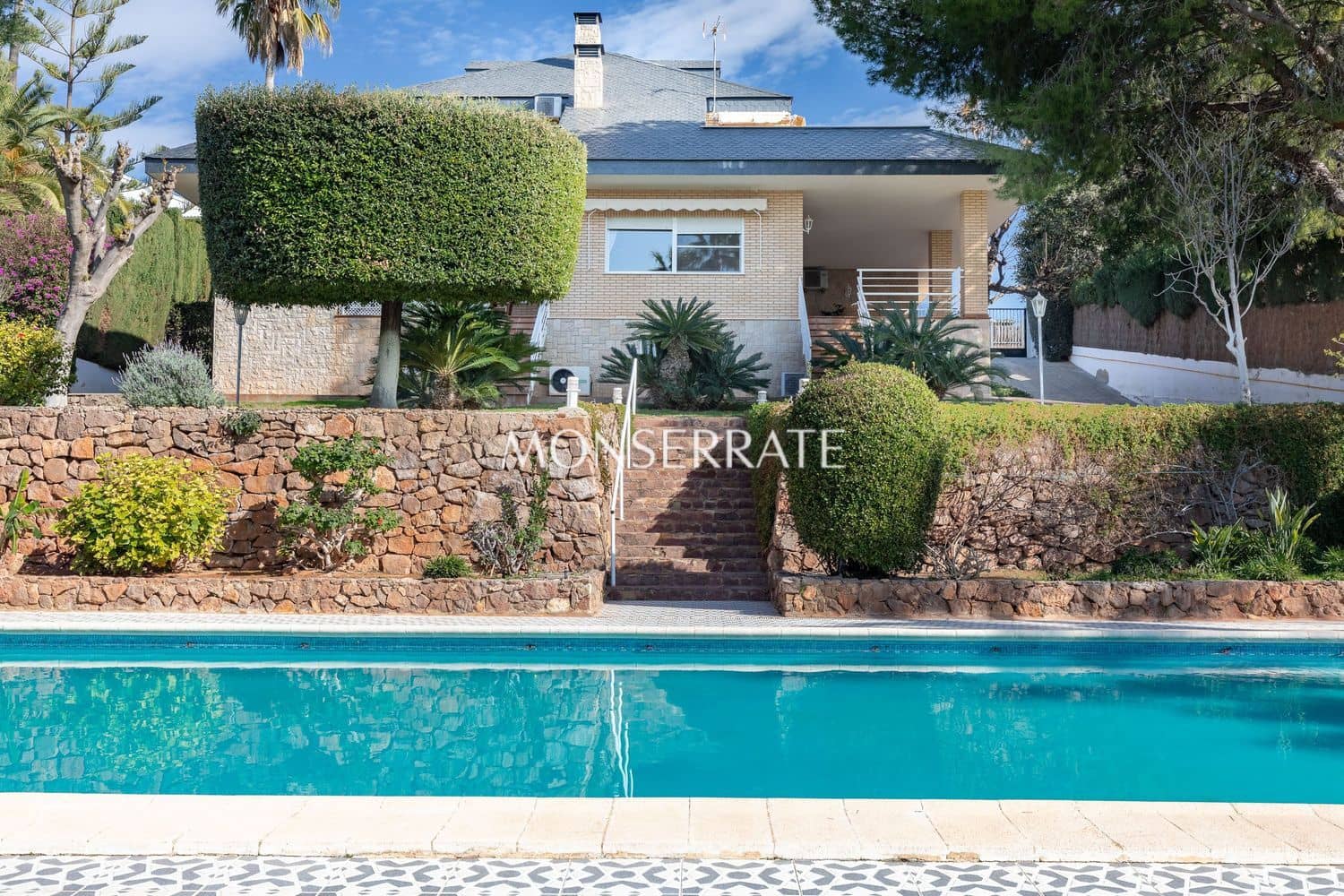 5 soverom Villa til salgs i Pucol med svømmebasseng garasje - € 1 800 000 (Ref: 9564235)