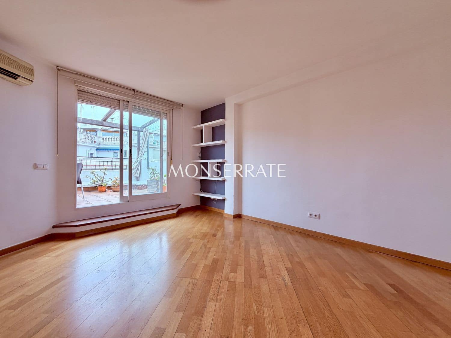 Appartement de 2 chambres à louer à Valence ville avec garage - 1 690 € (Ref: 9594573)