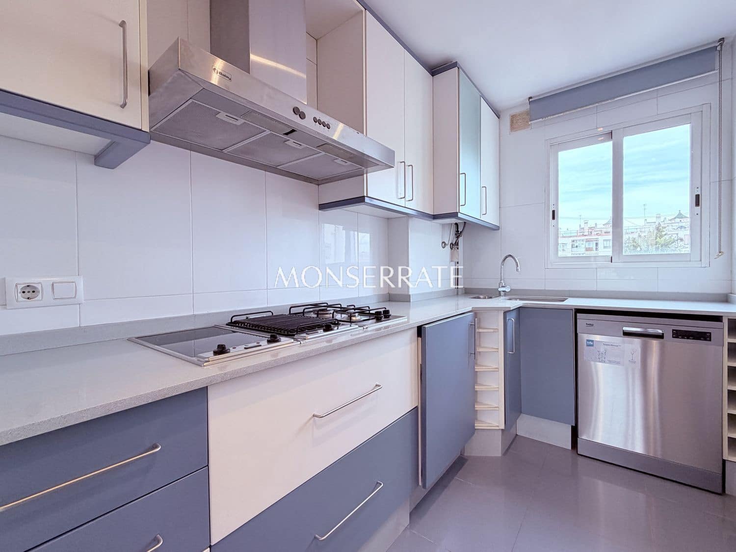 Appartement de 2 chambres à louer à Valence ville avec garage - 1 690 € (Ref: 9594573)