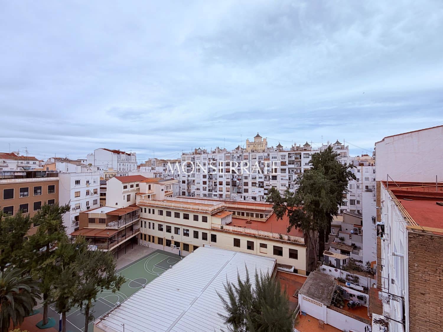 Appartement de 2 chambres à louer à Valence ville avec garage - 1 690 € (Ref: 9594573)