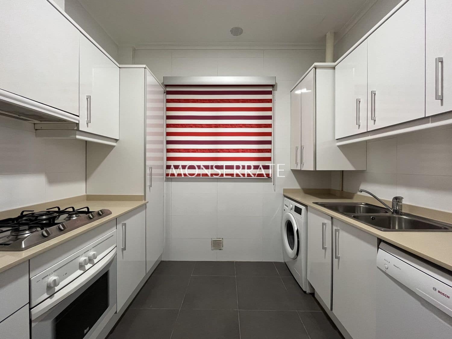 2 quarto Apartamento para arrendar em Valencia cidade com garagem - 2 000 € (Ref: 9598595)